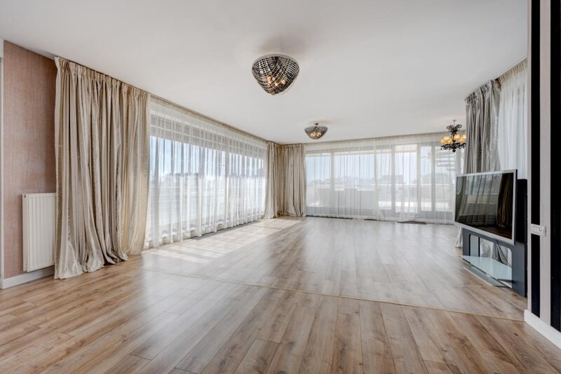 Piata Romana, Aurel Vlaicu, penthouse, 181.35 mp,