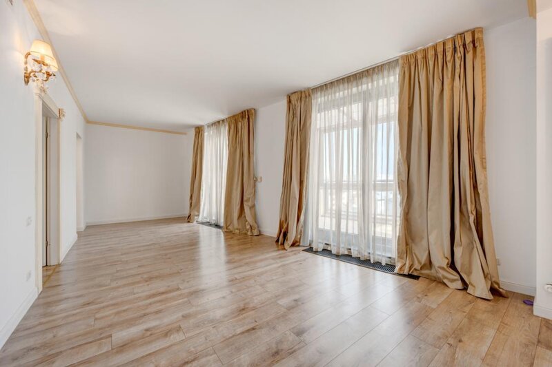Piata Romana, Aurel Vlaicu, penthouse, 181.35 mp,